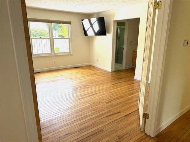 47 Greenwood Park, Pittsford, NY 14534