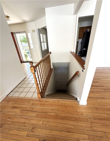 47 Greenwood Park, Pittsford, NY 14534