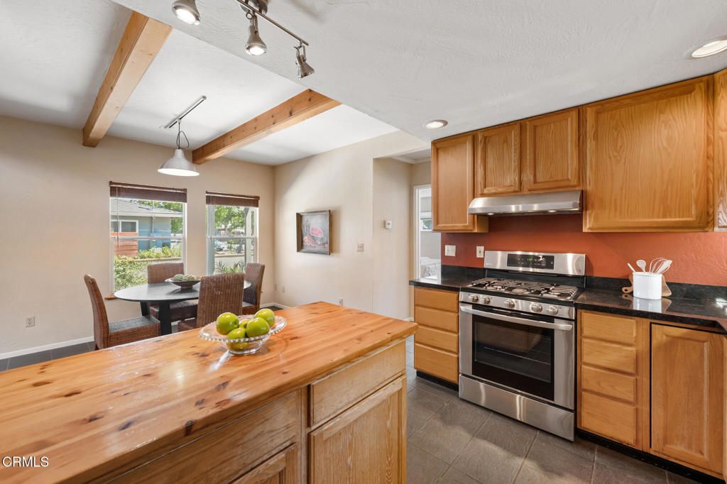 Image 11 of property listing at 259 Prospect Street, Oak View, CA 93022