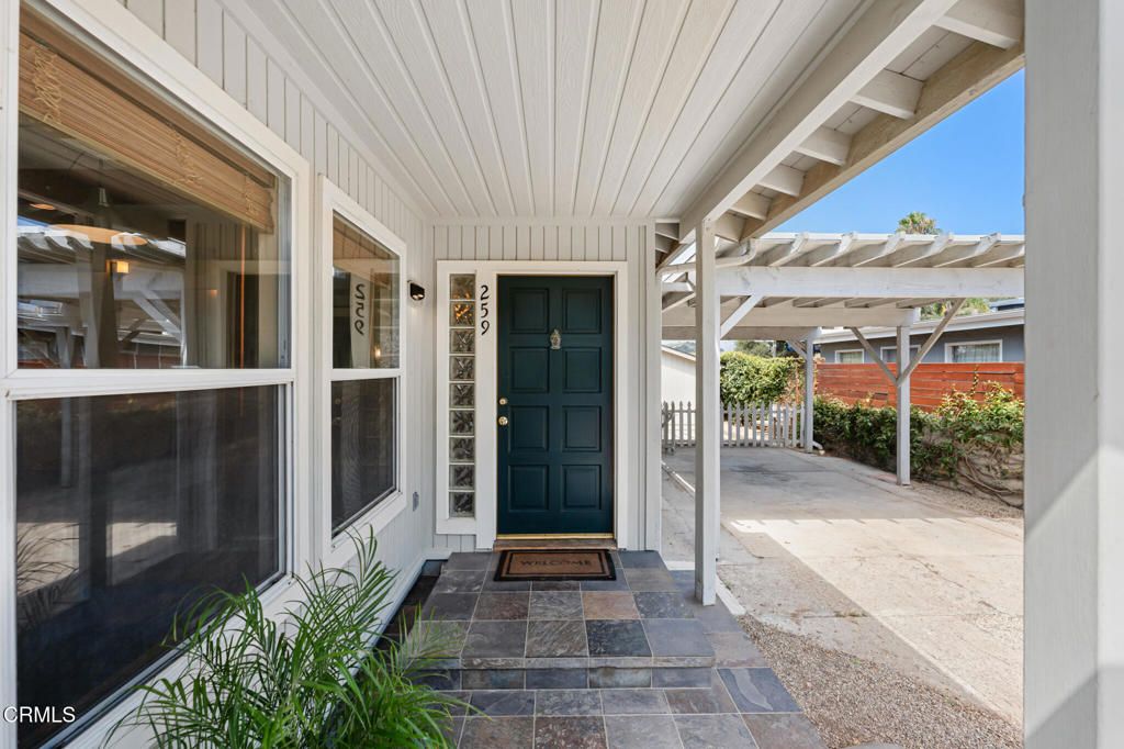 Image 5 of property listing at 259 Prospect Street, Oak View, CA 93022
