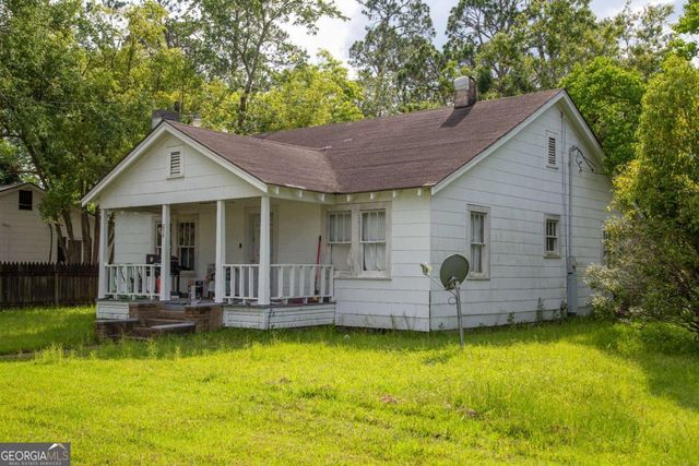 207 Thomas Sreet, Baxley, GA 31513