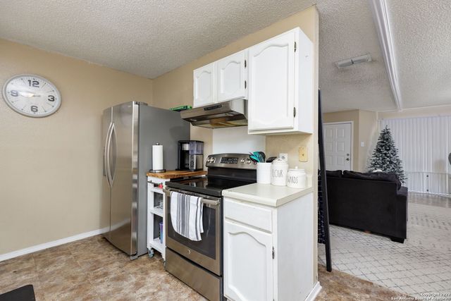 10610 Green Vista St, San Antonio, TX 78223