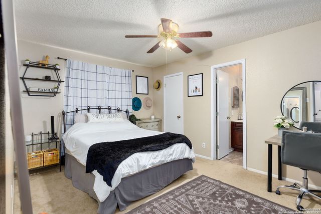 10610 Green Vista St, San Antonio, TX 78223