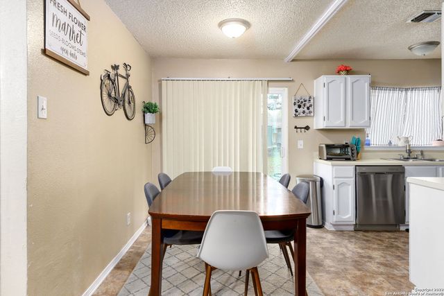 10610 Green Vista St, San Antonio, TX 78223