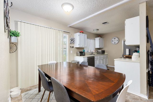10610 Green Vista St, San Antonio, TX 78223