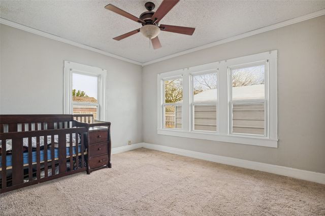 537 N 1st Street, Krum, TX 76249