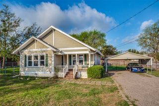 537 N 1st Street, Krum, TX 76249