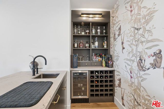 4132 Punta Alta Drive, Los Angeles, CA 90008