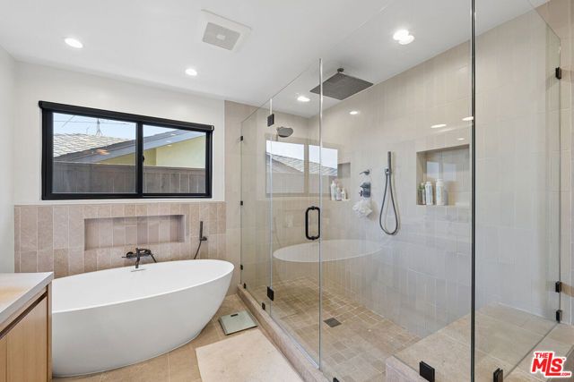 4132 Punta Alta Drive, Los Angeles, CA 90008
