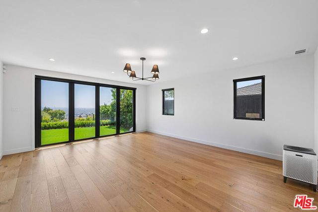 4132 Punta Alta Drive, Los Angeles, CA 90008