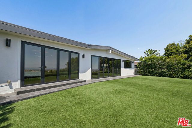 4132 Punta Alta Drive, Los Angeles, CA 90008