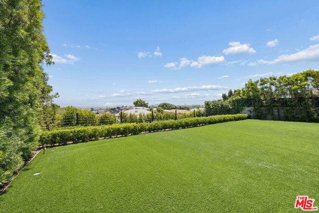 4132 Punta Alta Drive, Los Angeles, CA 90008