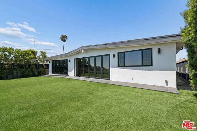 4132 Punta Alta Drive, Los Angeles, CA 90008