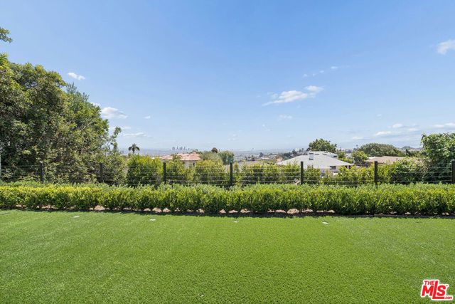4132 Punta Alta Drive, Los Angeles, CA 90008