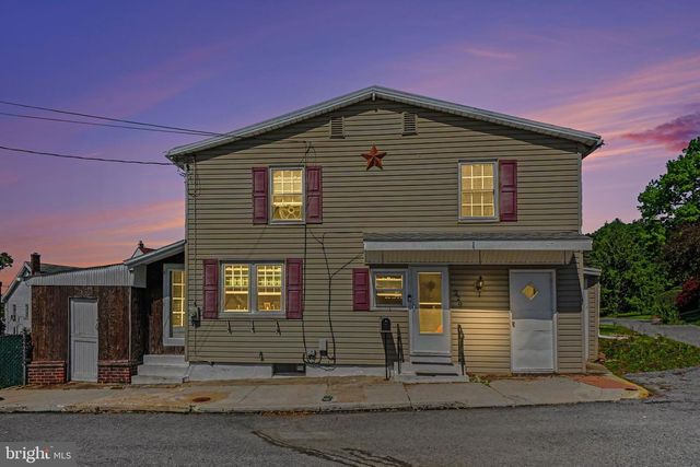 229 NORTHMONT AVE, Hamburg, PA 19526