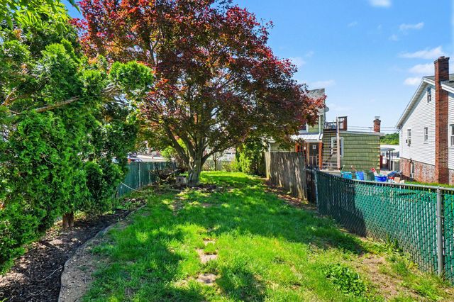 229 NORTHMONT AVE, Hamburg, PA 19526