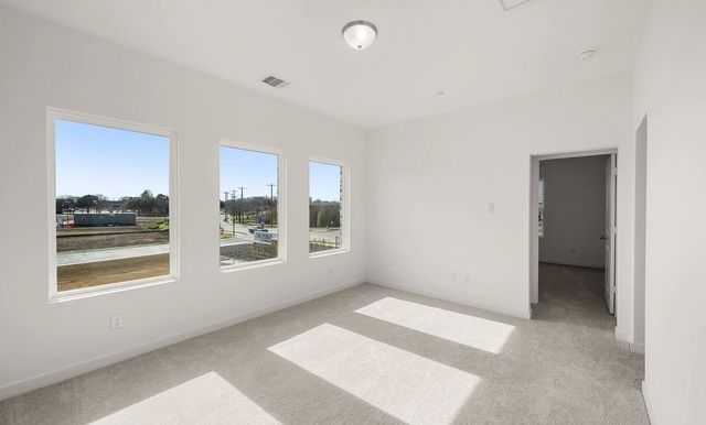 5700 Lakeview Drive, Watauga, TX 76148