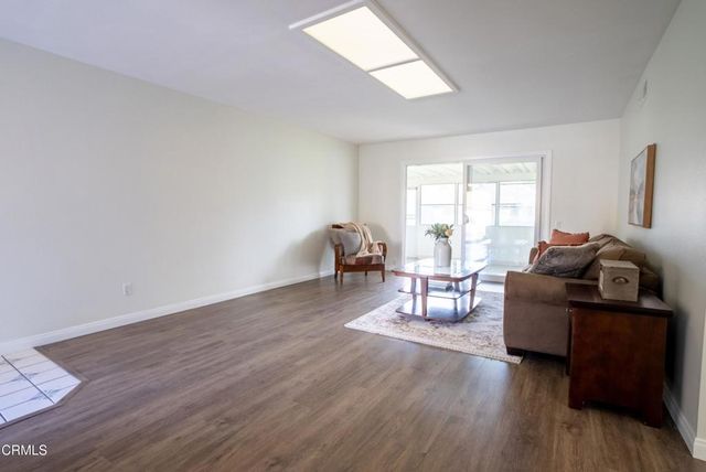 5142 Village 5, Camarillo, CA 93012