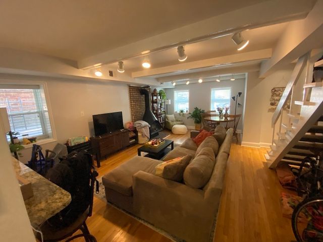 347 W Dickens Avenue 1A, Chicago, IL 60614