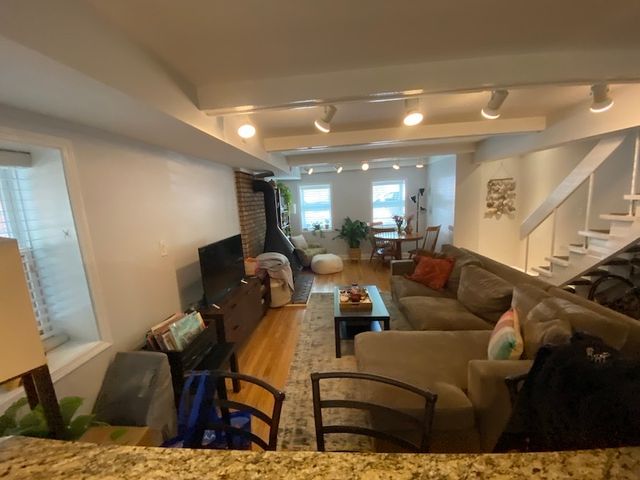 347 W Dickens Avenue 1A, Chicago, IL 60614