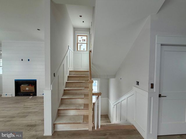 4 W SUMNER AVE, Long Beach Township, NJ 08008