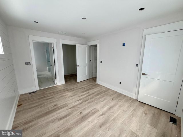 4 W SUMNER AVE, Long Beach Township, NJ 08008