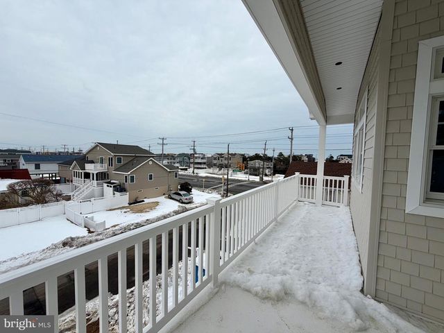 4 W SUMNER AVE, Long Beach Township, NJ 08008