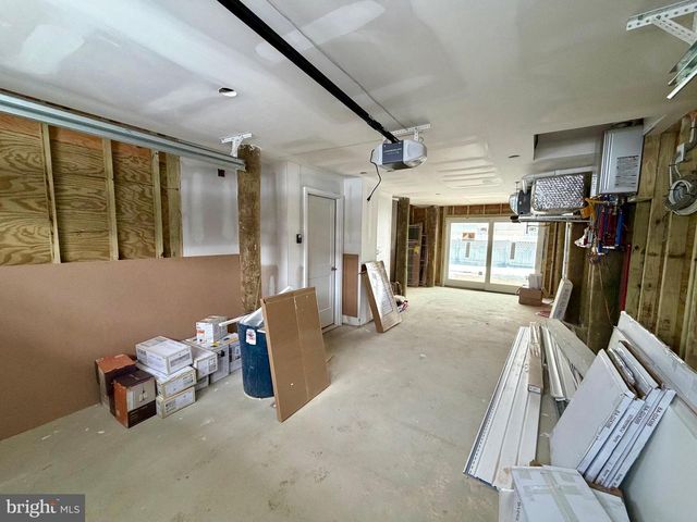 4 W SUMNER AVE, Long Beach Township, NJ 08008