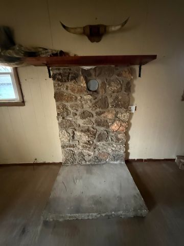 8 Northwood Drive, Highland, AR 72542