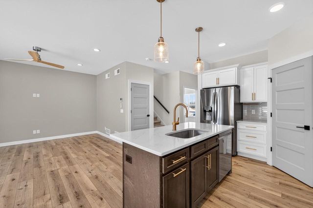 1064 Kamperschroer Way, Sun Prairie, WI 53590