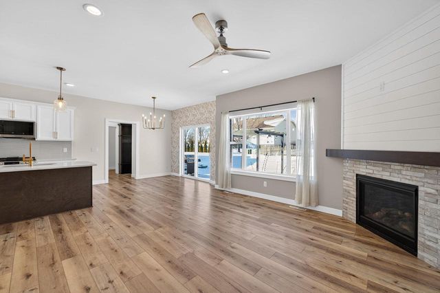 1064 Kamperschroer Way, Sun Prairie, WI 53590