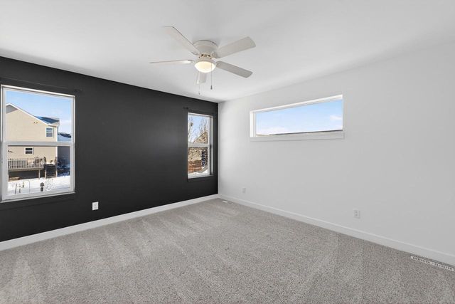 1064 Kamperschroer Way, Sun Prairie, WI 53590