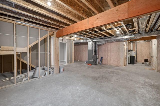 1064 Kamperschroer Way, Sun Prairie, WI 53590