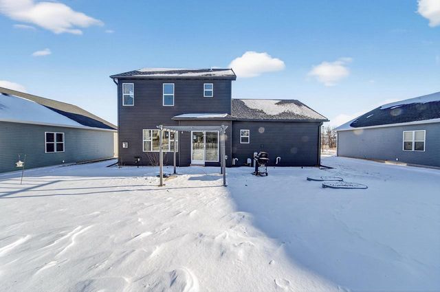 1064 Kamperschroer Way, Sun Prairie, WI 53590