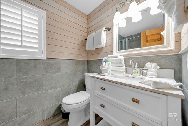 388 E Beach Boulevard B1, Gulf Shores, AL 36542