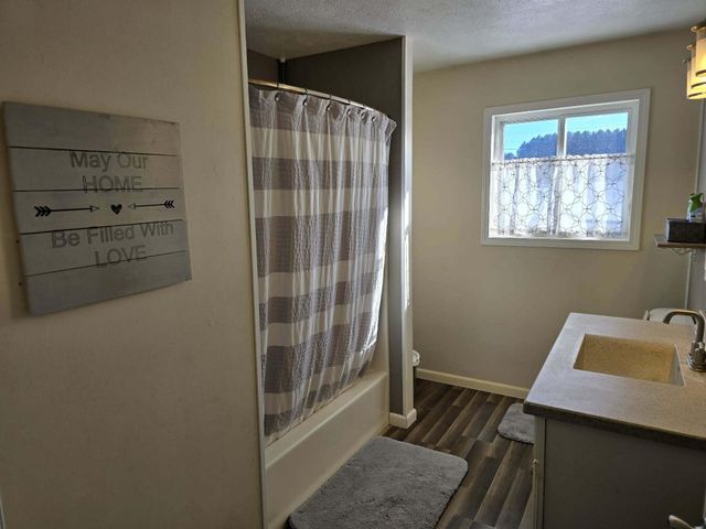 9301 S 210th Avenue, Reed City, MI 49677