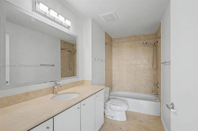 9055 SW 73rd Court 602, Miami, FL 33156