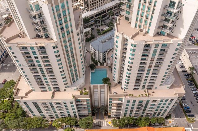 9055 SW 73rd Court 602, Miami, FL 33156