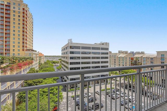 9055 SW 73rd Court 602, Miami, FL 33156
