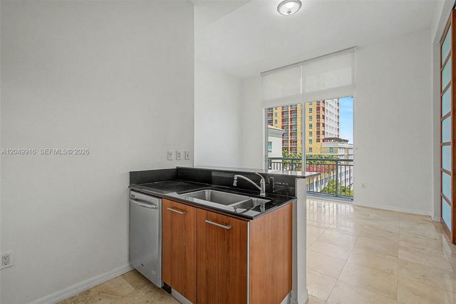9055 SW 73rd Court 602, Miami, FL 33156
