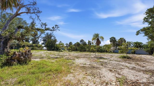 7723 SANDERLING ROAD, Sarasota, FL 34242