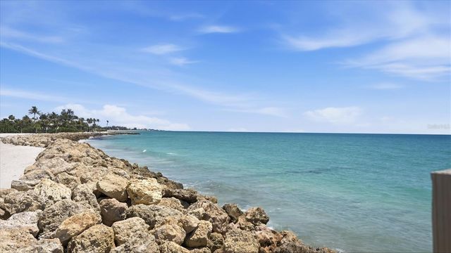 7723 SANDERLING ROAD, Sarasota, FL 34242