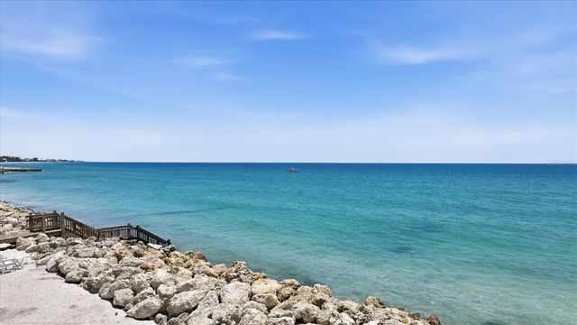 7723 SANDERLING ROAD, Sarasota, FL 34242
