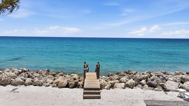 7723 SANDERLING ROAD, Sarasota, FL 34242