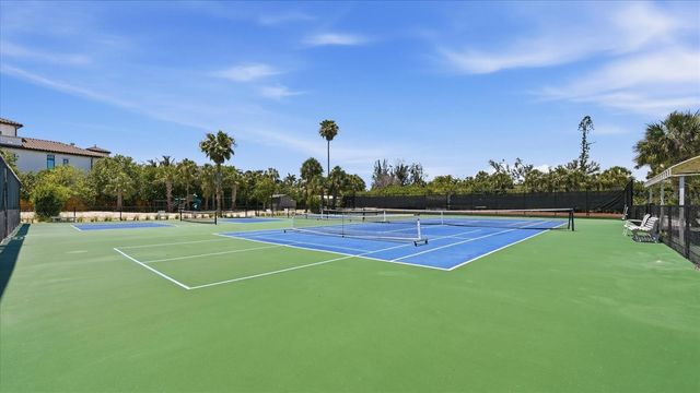 7723 SANDERLING ROAD, Sarasota, FL 34242