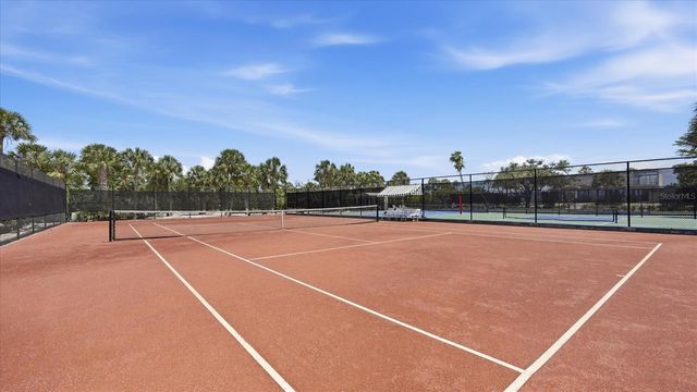 7723 SANDERLING ROAD, Sarasota, FL 34242