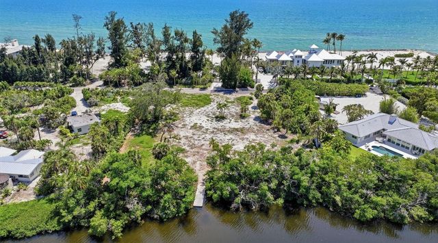 7723 SANDERLING ROAD, Sarasota, FL 34242