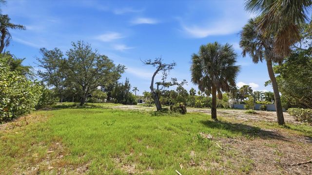 7723 SANDERLING ROAD, Sarasota, FL 34242