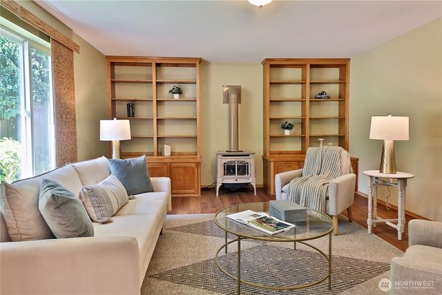 2591 Hillis Drive, Langley, WA 98260