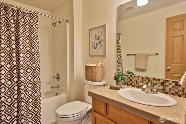 2591 Hillis Drive, Langley, WA 98260